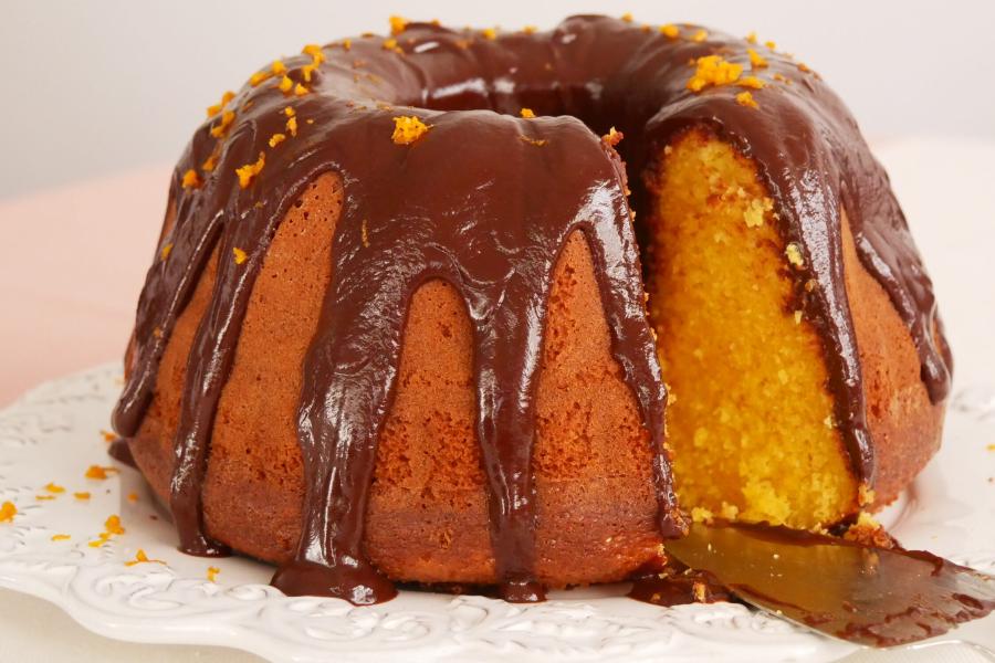 Bolo fofo de cenoura e laranja