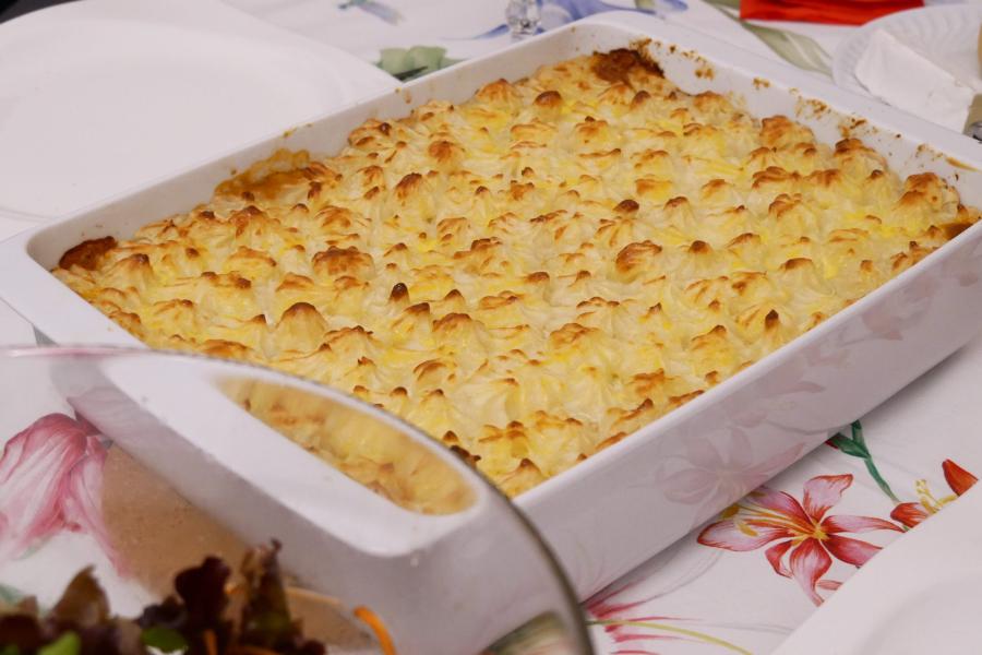 Caril de peixe e camarão no forno
