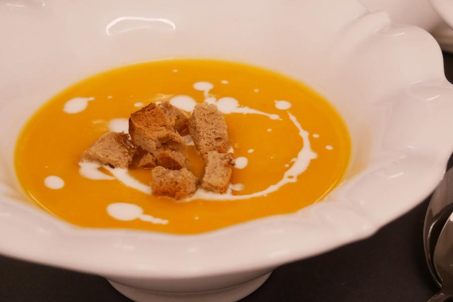 Creme de abóbora com especiarias e croutons