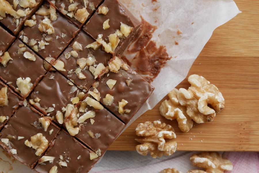 Fudge de chocolate e nozes