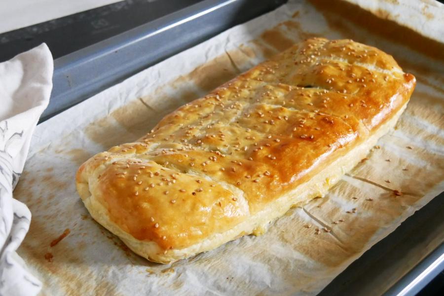Strudel de frango com mistura de legumes